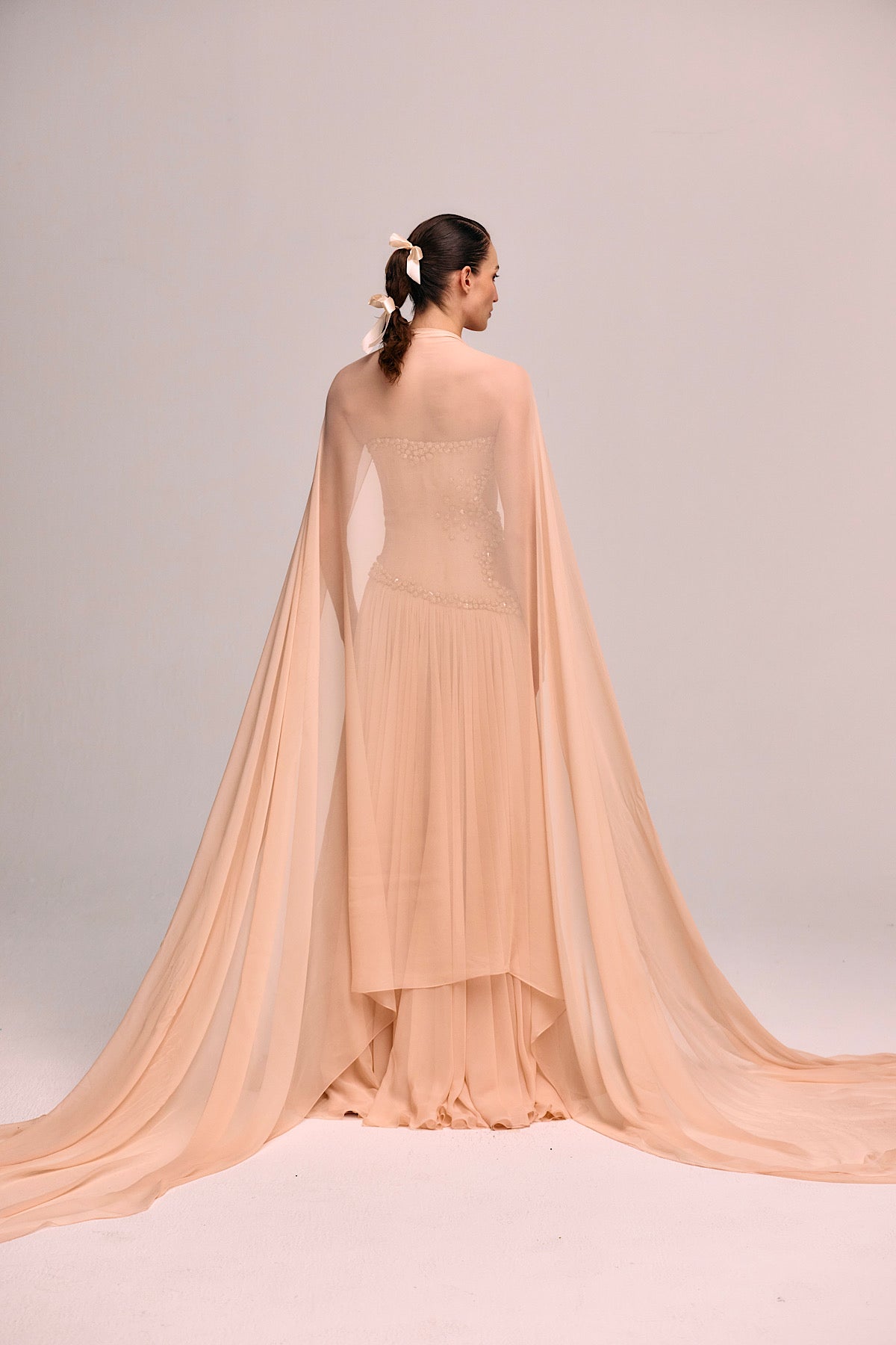 Look 10